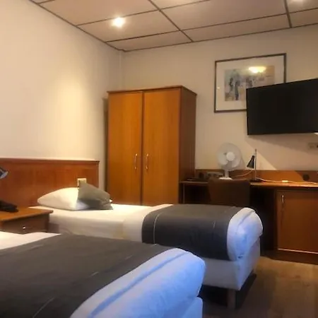 Delta Center 3*