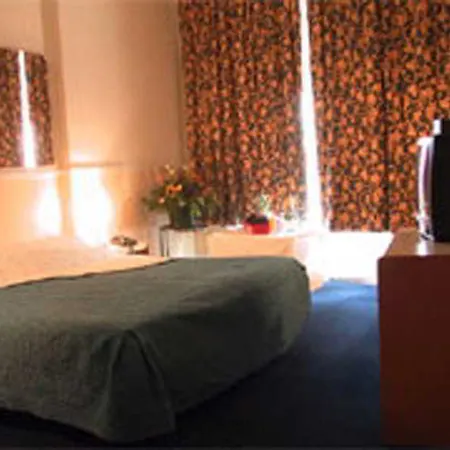 Delta Center Hotel