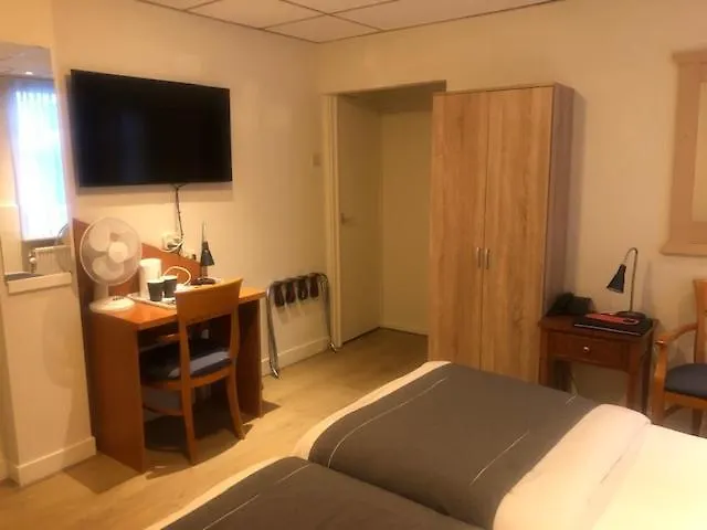 デルタ シティ センター ホテル 3*