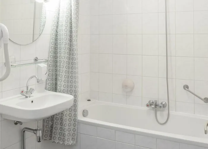 デルタ シティ センター